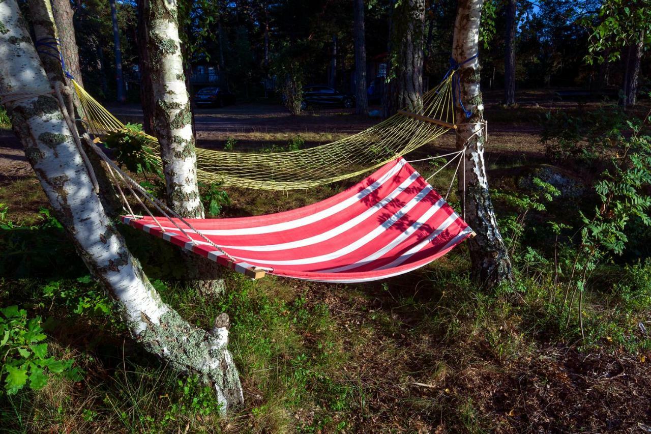 Vita Grindarna / Djuroe Havsbad Villa Djurhamn Bagian luar foto